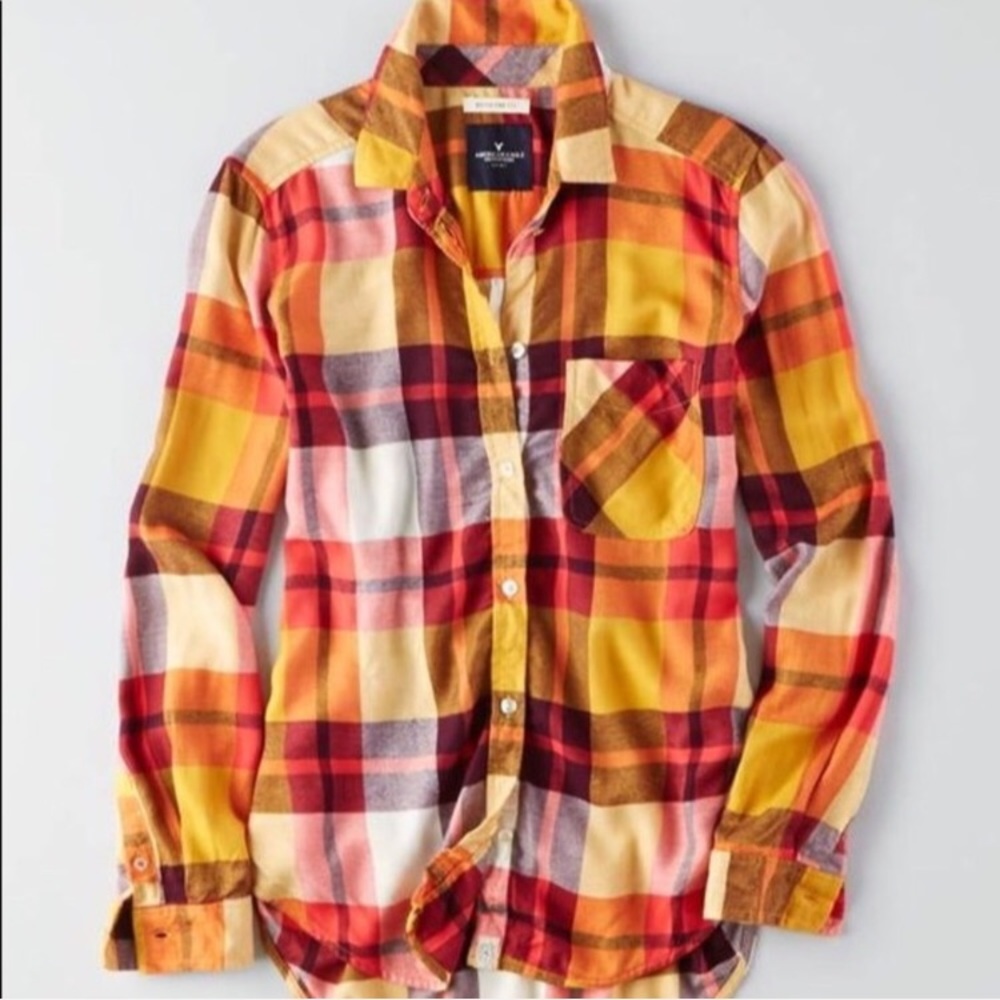 AMERICAN EAGLE WOMEN’S BOYFRIEND FIT FLANNEL XS